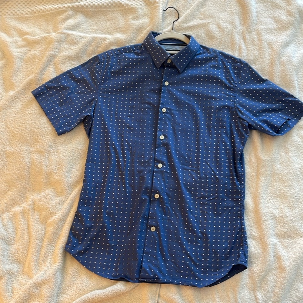 Banana Republic Blue and White Casual Button Down Shirt